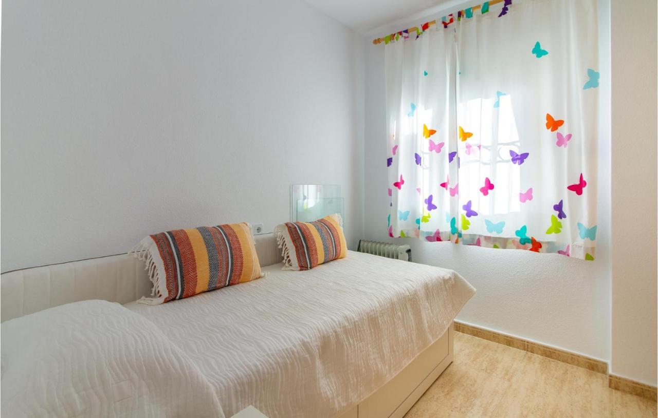 4 Bedroom Cozy Home In ปีลาร์ เดลา ออราดาดา ภายนอก รูปภาพ